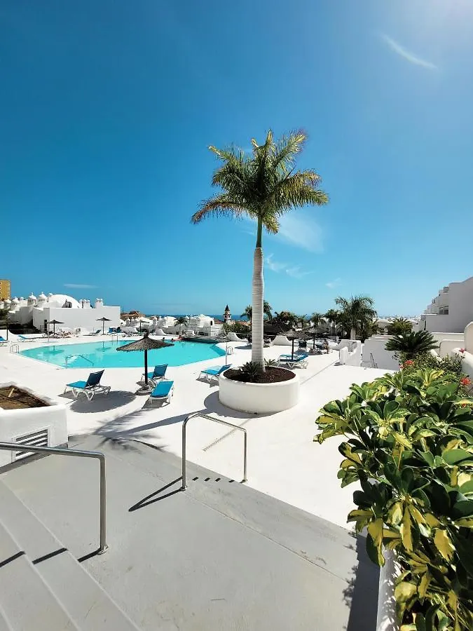 Adeje Paradise 25-B Duplex With Heated Pool contacts